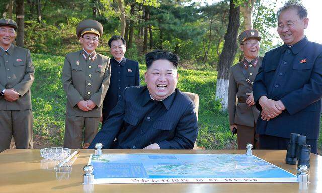 Kim Jong-un arbeitet an einer Atombombe.