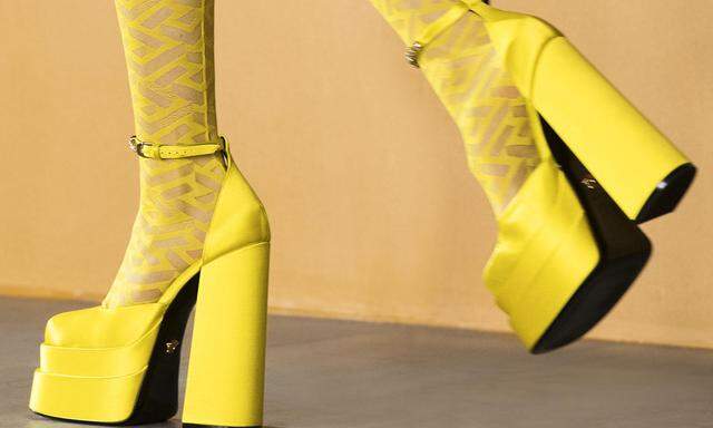 Platform-Heels bei Versace. 