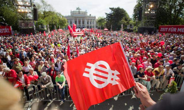 Schlusskundgebung des 1. Mai-Aufmarsches der SPÖ.