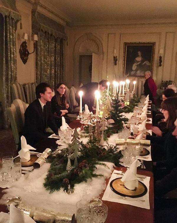 ...und teilen die Eindrücke aus Schloss Belvoir genauso fleißig auf der Fotoplattform Instagram wie jene aus London. Auch das Familienessen zu Weihnachten wurde online gezeigt.