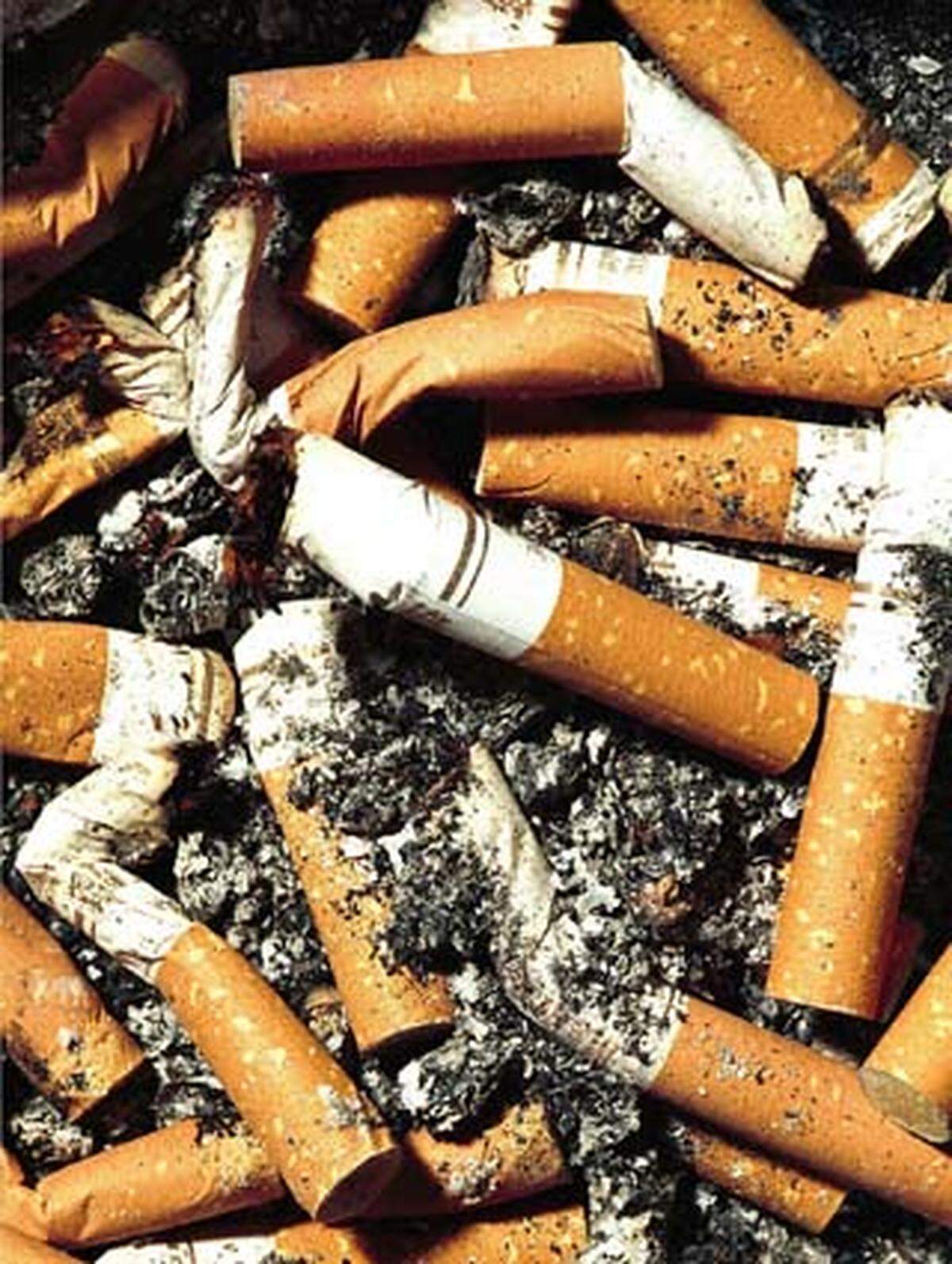 Der vor allem durch das Rauchen verursachte Lungen- und Atemwegskrebs reihte sich auf Platz acht ein. 1,3 Millionen Tote (2,3 Prozent) gingen auf das Konto dieser Erkrankung. Der Lungenkrebs löschte 2004 also eine Stadt in der Größe von München aus.