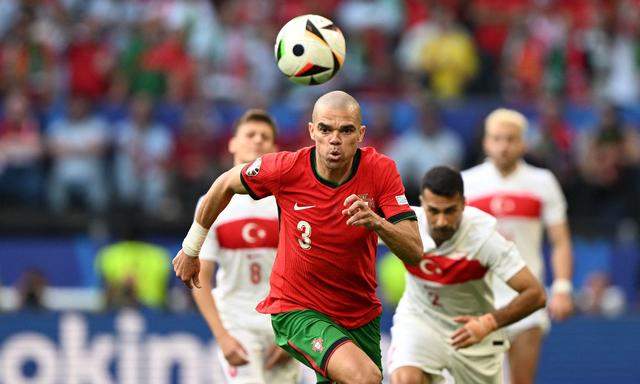 Portugals Altstar Pepe blühte gegen die Türkei auf.