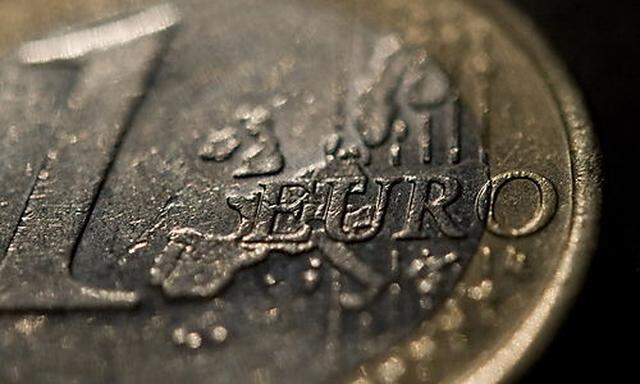 Moodys kuendigt moegliche Herabstufung Frankreichs an - Euro faellts kuendigt moegliche Herabstufung Frankreichs an - Euro faellt