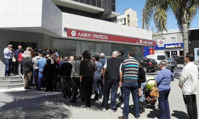 CYPRUS ECONOMY FINANCIAL CRISIS