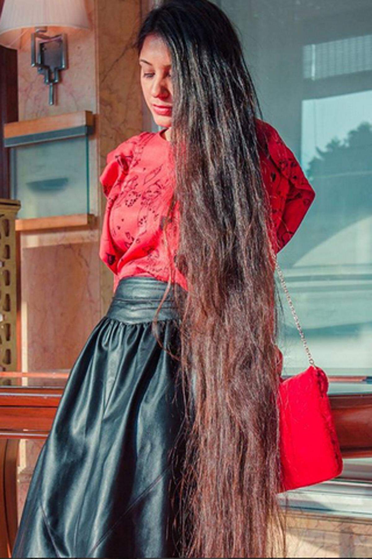 Die amerikanische Reise- und Mode-Bloggerin Pallavi alias That Desi Girl nennt sich auf ihrem Instagram-Account selbst "die indische Rapunzel". Knapp 100.000 Fans folgen ihr.