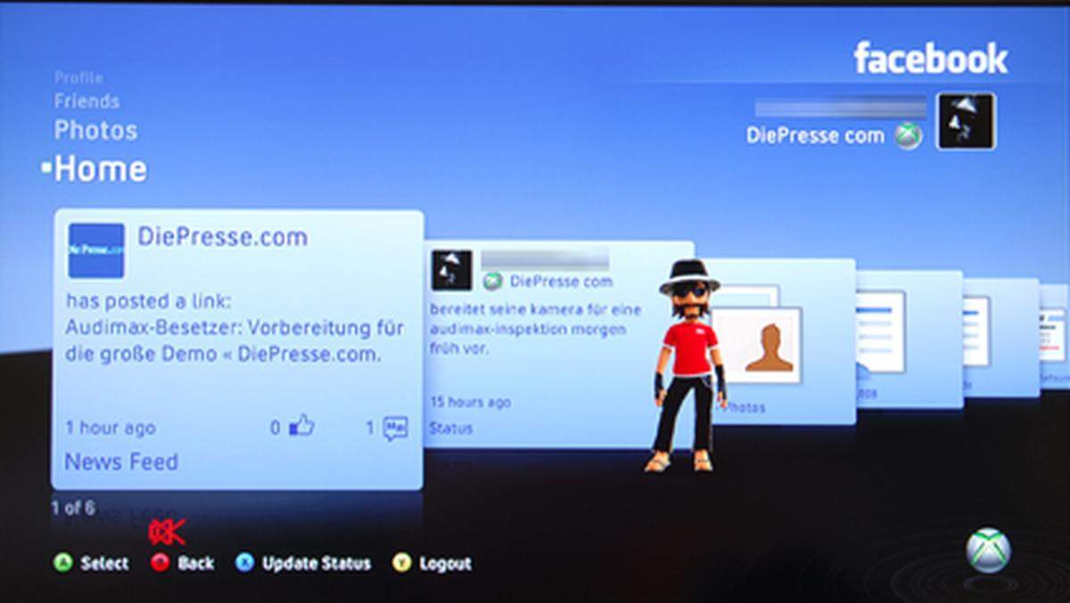 Die Facebook-Funktionen wurden in die Dashboard-Oberfläche der Xbox nahtlos integriert. Man hat wie gewohnt Zugriff auf sein Profil, den News-Feed, Fotos und Freundeslisten. Die Standardoberfläche wird von einem blassen Hellblau abgelöst.