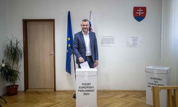 Peter Pellegrini, der designierte Präsident, bei der Stimmabgabe.