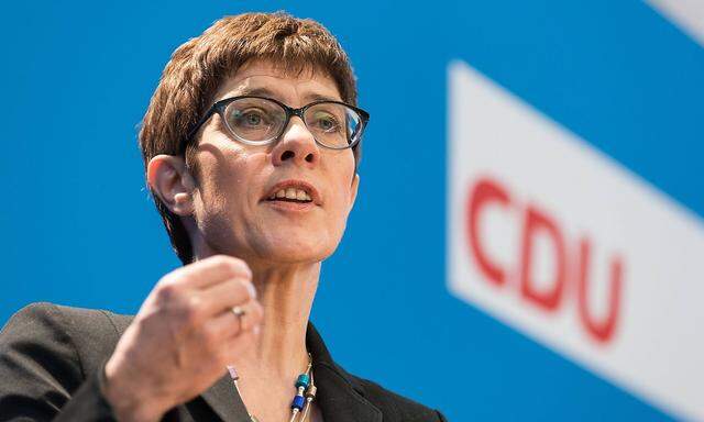 Annegret Kramp-Karrenbauer will an die CDU-Spitze