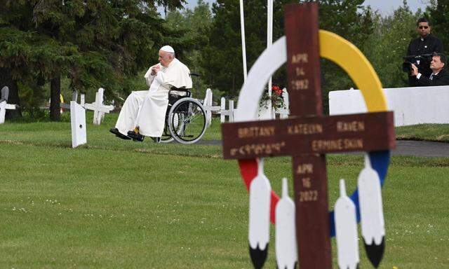 July 25, 2022, Edmonton, Canada: Pope Francis meets the indigenous peoples for a silent prayer at the Maskacis cemetery,