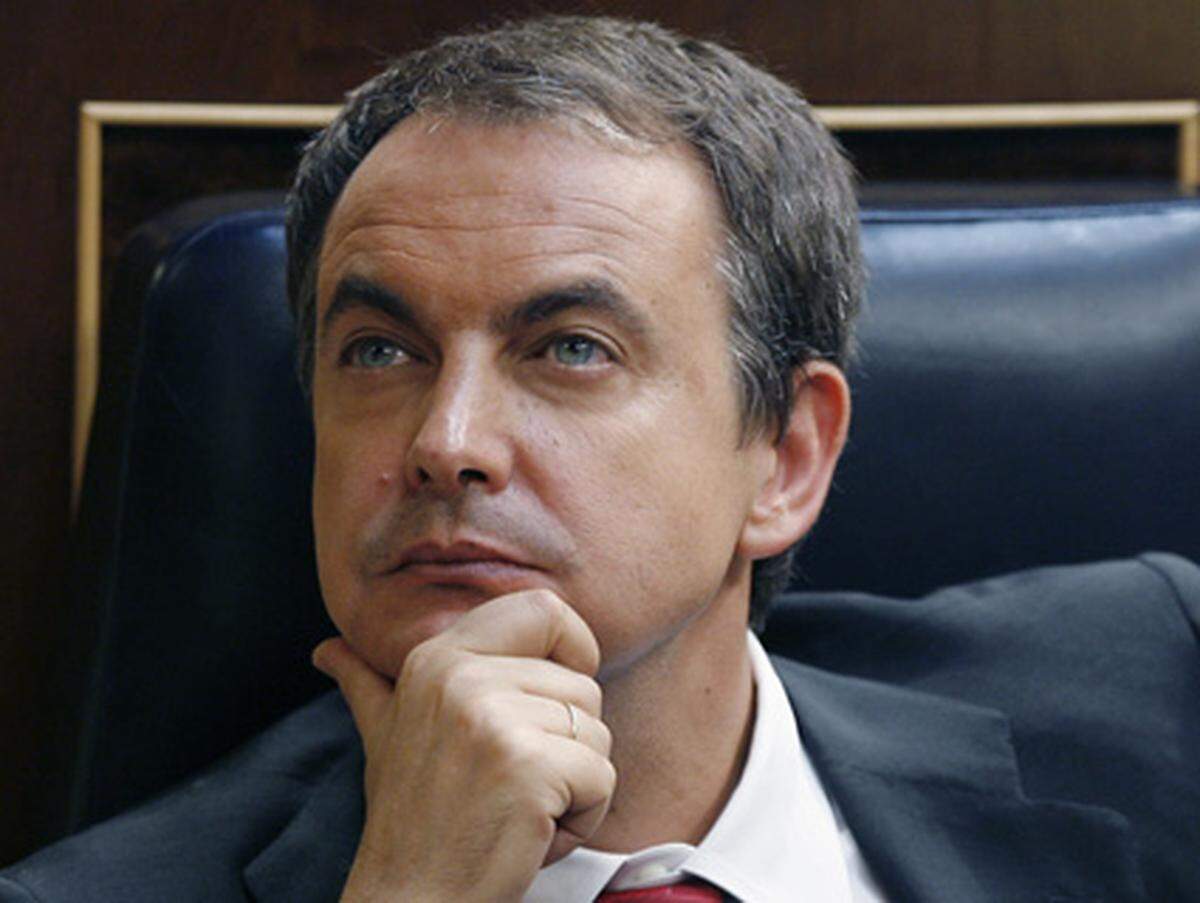 Auf Vorschlag des damaligen Oppositionsführers José Luis Rodríguez Zapatero schlossen sich die konservative PP und die Sozialisten im Jahr 2000 zu dem so genannten Antiterrorpakt gegen die ETA zusmmen.