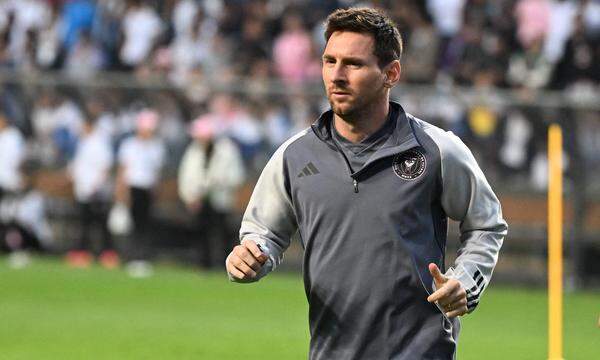 Mit dem Hype um seine Person Lionel Messi bringt Lionel Messi seinen Klub und das Nationalteam in die Bredouille.