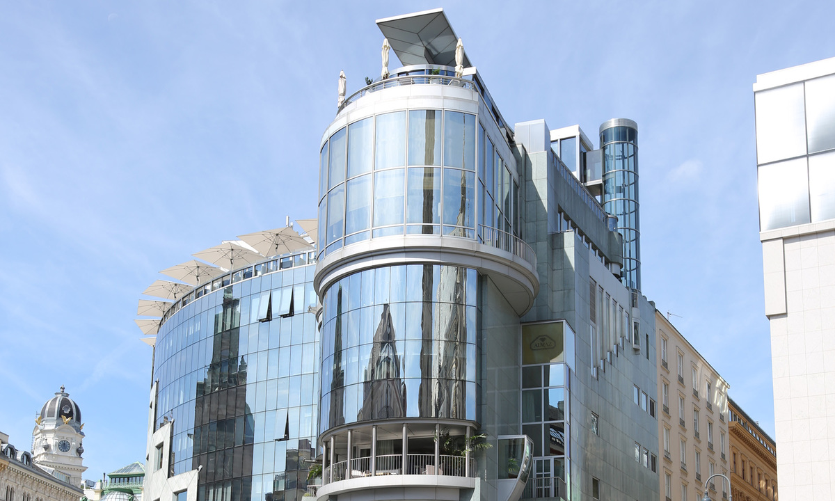 Drittes Haas-Haus, 1990 eröffnet.