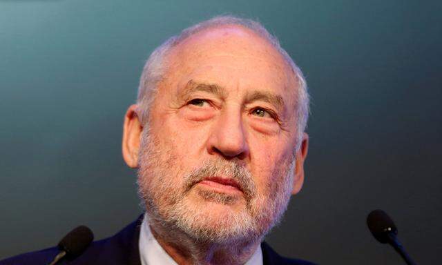 Nobel Prize-winning economist Joseph Stiglitz attends a keynote presentation during CLSA investors conference in Hong Kong