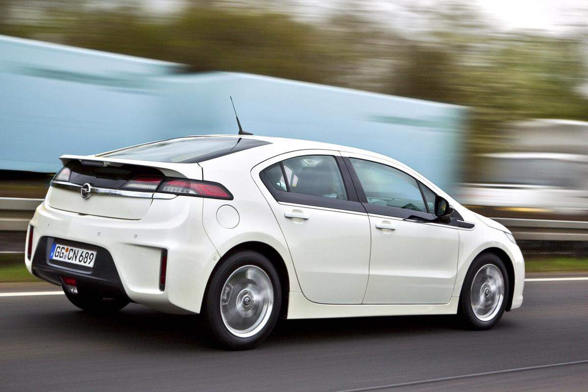 Das Elektroauto Opel Ampera gewann im Jahr 2012 den Titel Auto des Jahres.