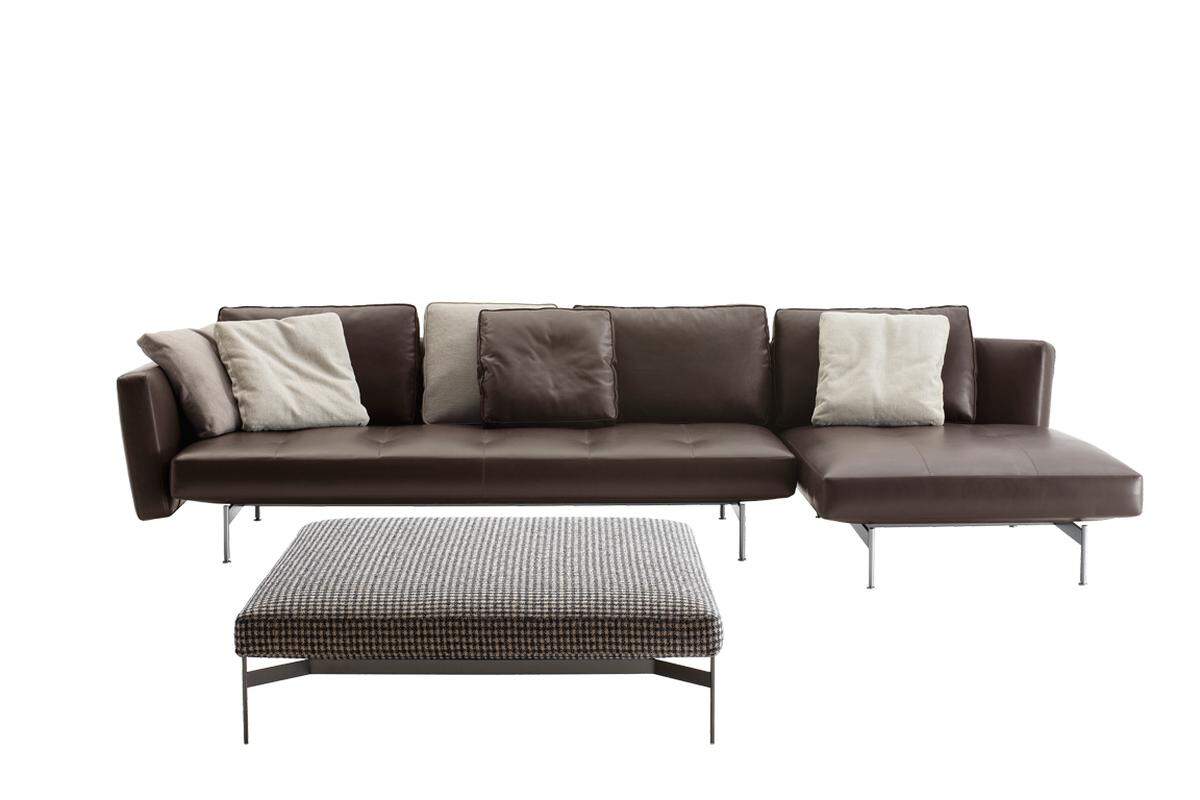 Piero Lissoni wurde erstmals für den italienischen Hersteller kreativ: das Sofa „Saké“, individuell adaptierbar.