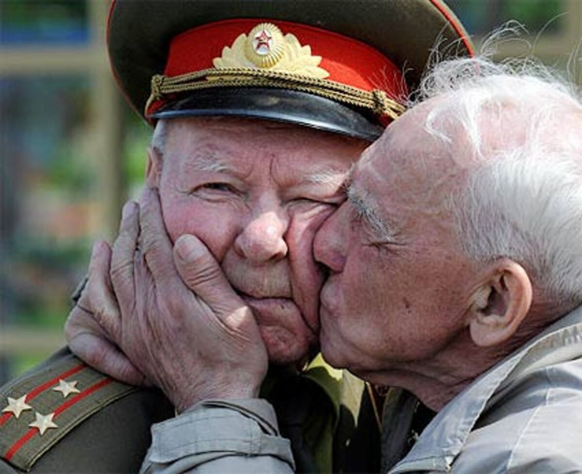 Kriegsveteranen trafen sich wie jedes Jahr am Roten Platz.