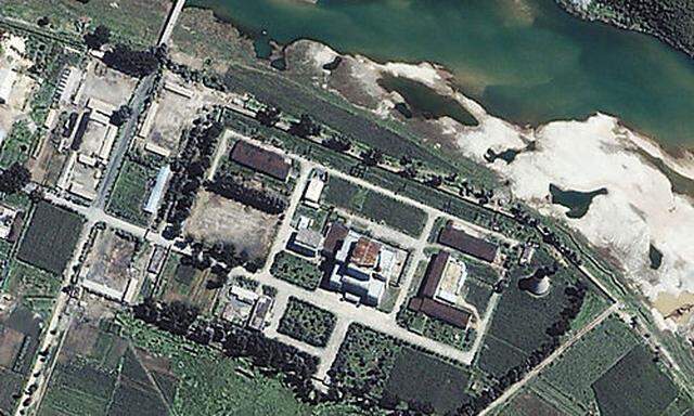 ** FILE ** This satellite image provided by Space Imaging Asia shows the Yongbyon Nuclear Center, loc