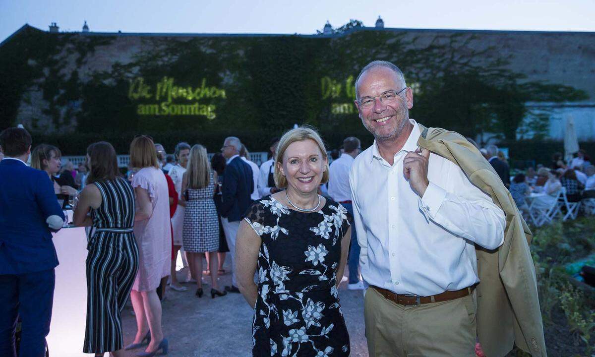 Wienerberger-CEO Heimo Scheuch und Barbara Grohs.