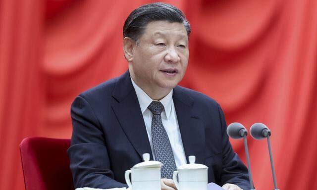 (230403) -- BEIJING, April 3, 2023 -- Xi Jinping, general secretary of the Communist Party of China Central Committee, a