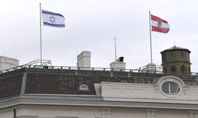 Davidstern und Bundesadler: „Österreich steht voll und ganz hinter Israel“, so Kurz.
