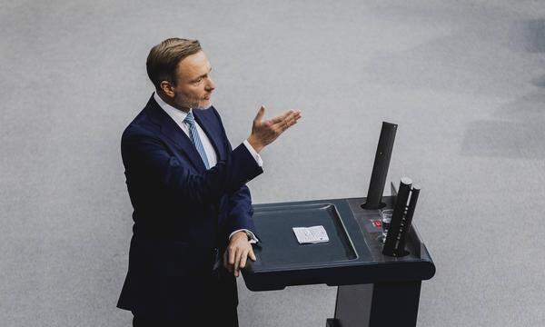 Archivbild. Finanzminister Christian Lindner (FDP) bei einer Debatte im Deutschen Bundestag