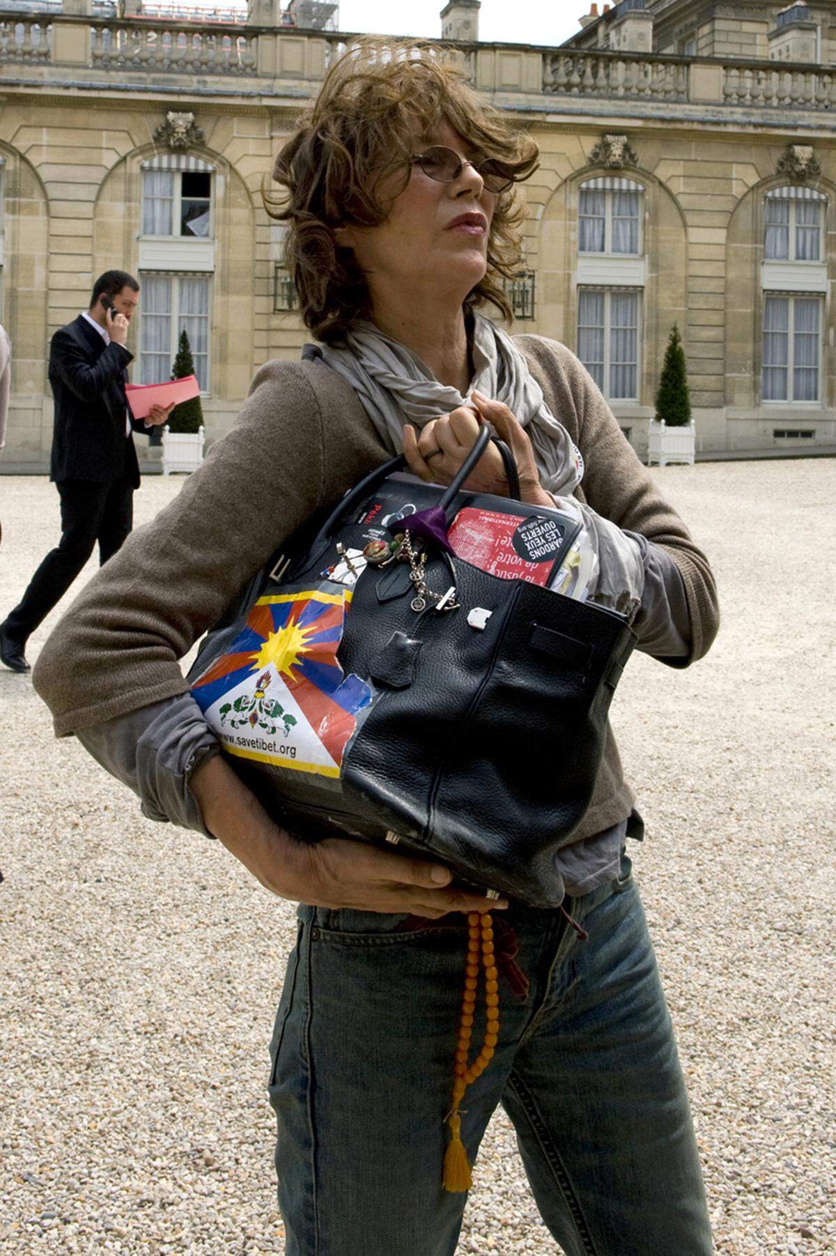 Aus der Zusammenarbeit von Jane Birkin und Hermès entstand wohl eine der legendärsten Taschen überhaupt: Die Birkin-Bag.