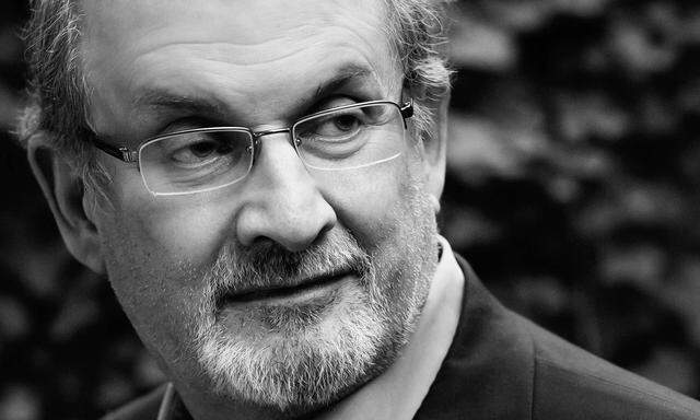 Salman Rushdie, 1947 in Bombay geboren, hat seinen jüngsten Roman kurz nach der Wahl Donald Trumps zum US-Präsidenten abgeschlossen. Trump kommt in „Golden House“ als grünhaariger Joker vor.