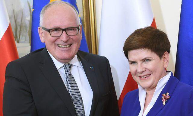Vizepräsident der EU-Kommission, Frans Timmermans, und Polens Premierministerin Beata Szydło.