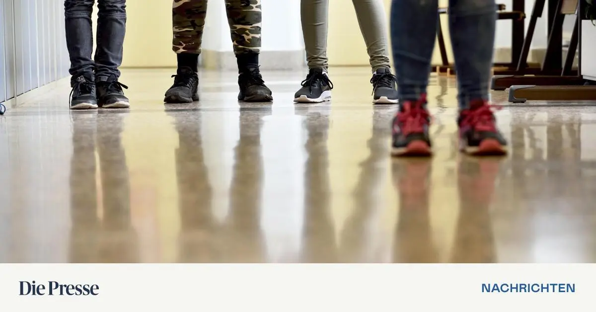 begleitung-statt-spaziergang-neue-regeln-f-r-suspendierte-sch-ler-premium