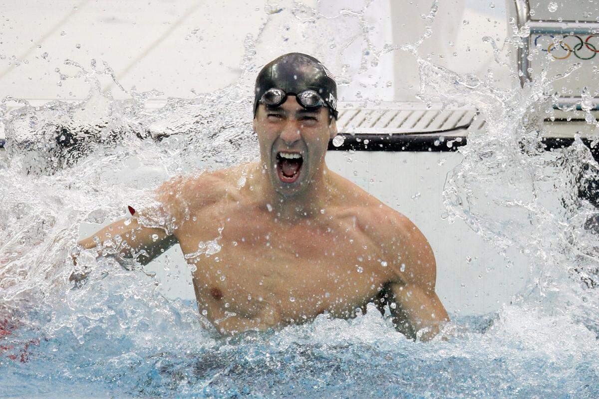 Am 13. August 2008 folgte Olympiasieg Nummer zehn. In 1:52,03 Minuten über 200 m Delfin wurde Phelps mit zehnmal Gold und zweimal Bronze endgültig zum erfolgreichsten Athleten der Olympia-Geschichte.