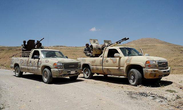 Die Rebellen werden dem IS vor, sich mit der syrischen Regierung verbündet zu haben.