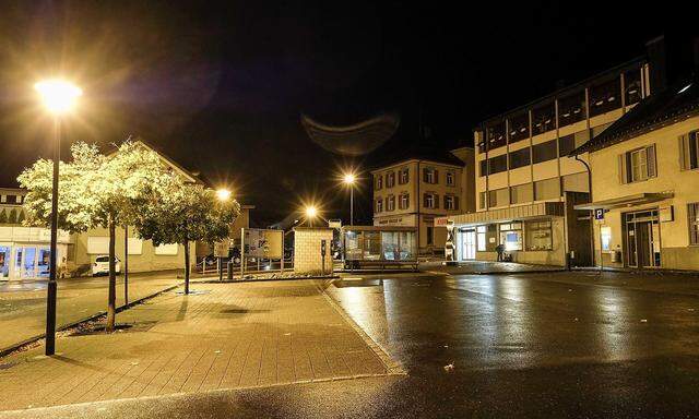 Der Postplatz in Flums, der erste Tatort, an dem der Jugendliche zuschlug.