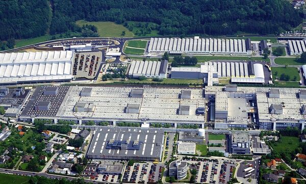 BMW MOTORENWERK STEYR -SPERRFRIST 12:00!