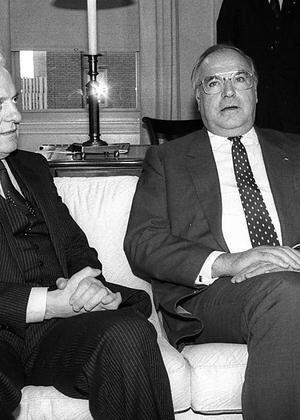 Gesprächskanal in den Westen: Mit Deutschlands Kanzler Helmut Kohl 1985