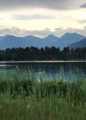 Begehrte Lage am Wasser in der Nähe von Kitzbühel.