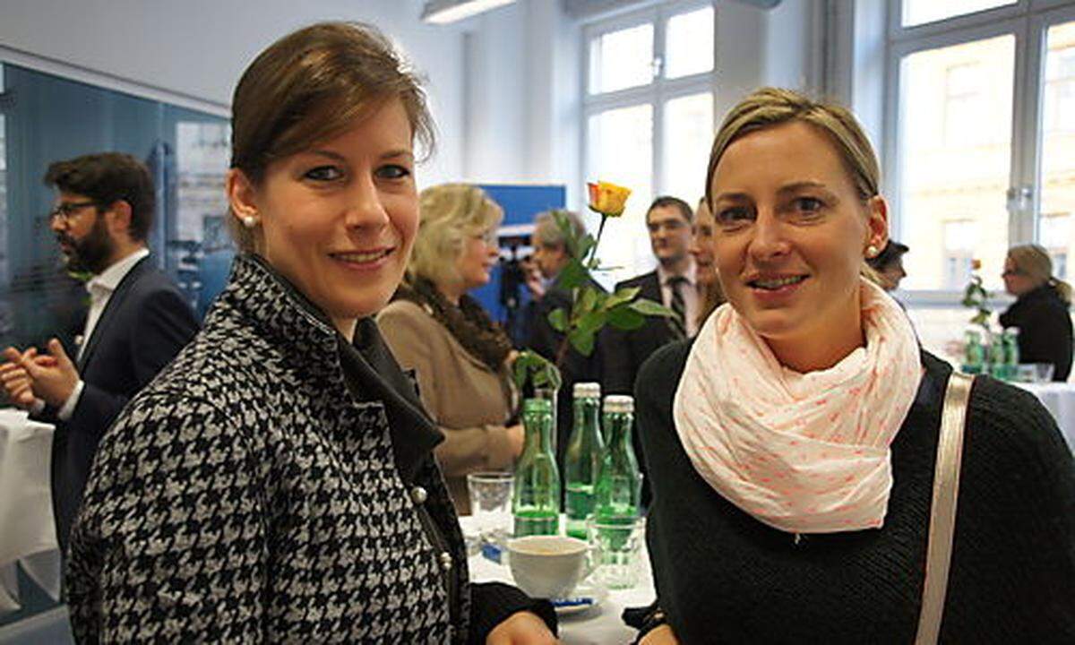 Reinhild Sluga (IBM) und Iris Bergmann (früher Bawag)
