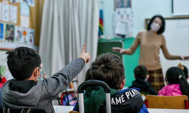 Kindergaerten, Grundschulen und Sonderschulen in Griechenland wurden heute trotz eines landesweiten Lockdowns, der bis z