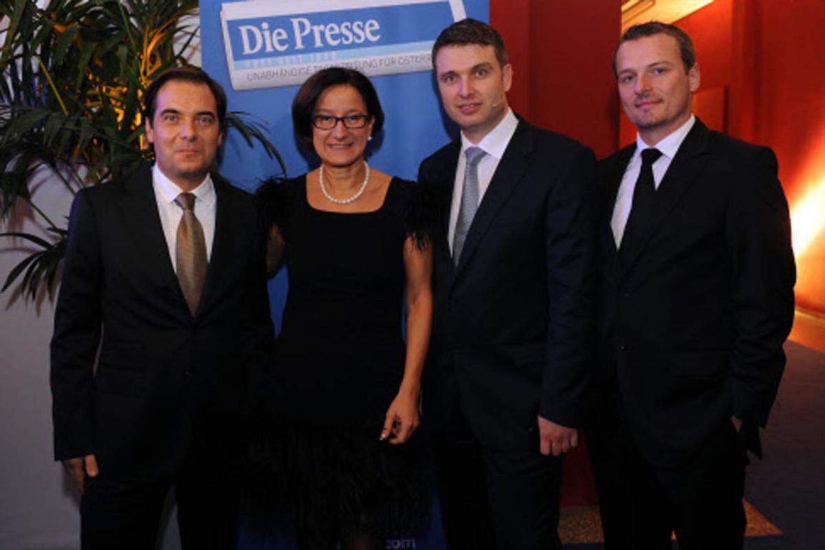 Innenministerin Johanna Mikl-Leitner mit „Presse“-Chefredakteur Rainer Nowak (li.) und den „Presse“-Geschäftsführern Michael Tillian sowie Herwig Langanger.