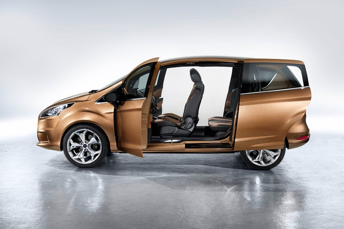 Im Herbst bringt Ford den B-Max, einen Mini-Van mit Schiebetüren auf der Basis des Fiesta. Zum Einsatz kommt unter anderem ein Dreizylinder-Benziner mit Turbo und Direkteinspritzung.