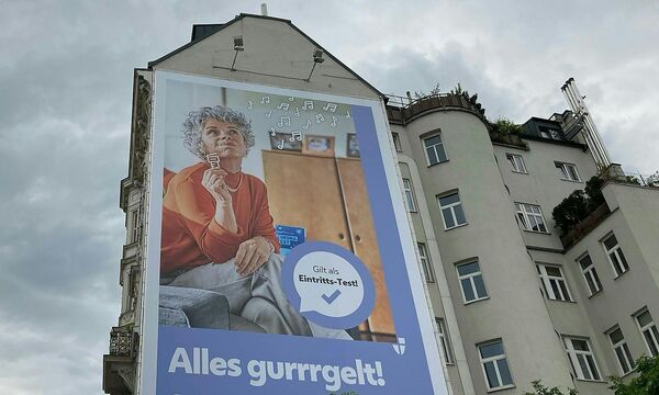 ++ THEMENBILD ++ CORONA / CORONAVIRUS / GURGELTEST / ALLES GURGELT