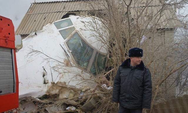 Die Boeing 747 krachte in ein Dorf an der kirgisisch-kasachischen Grenze.