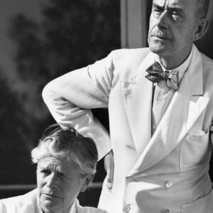 „Goethe in Hollywood“. Thomas Mann mit Ehefrau Katia in ihrer Villa in Pacific Palisades. 