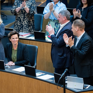 An ihrem letzten Tag als Abgeordnete bekam Pamela Rendi-Wagner Standing Ovations.