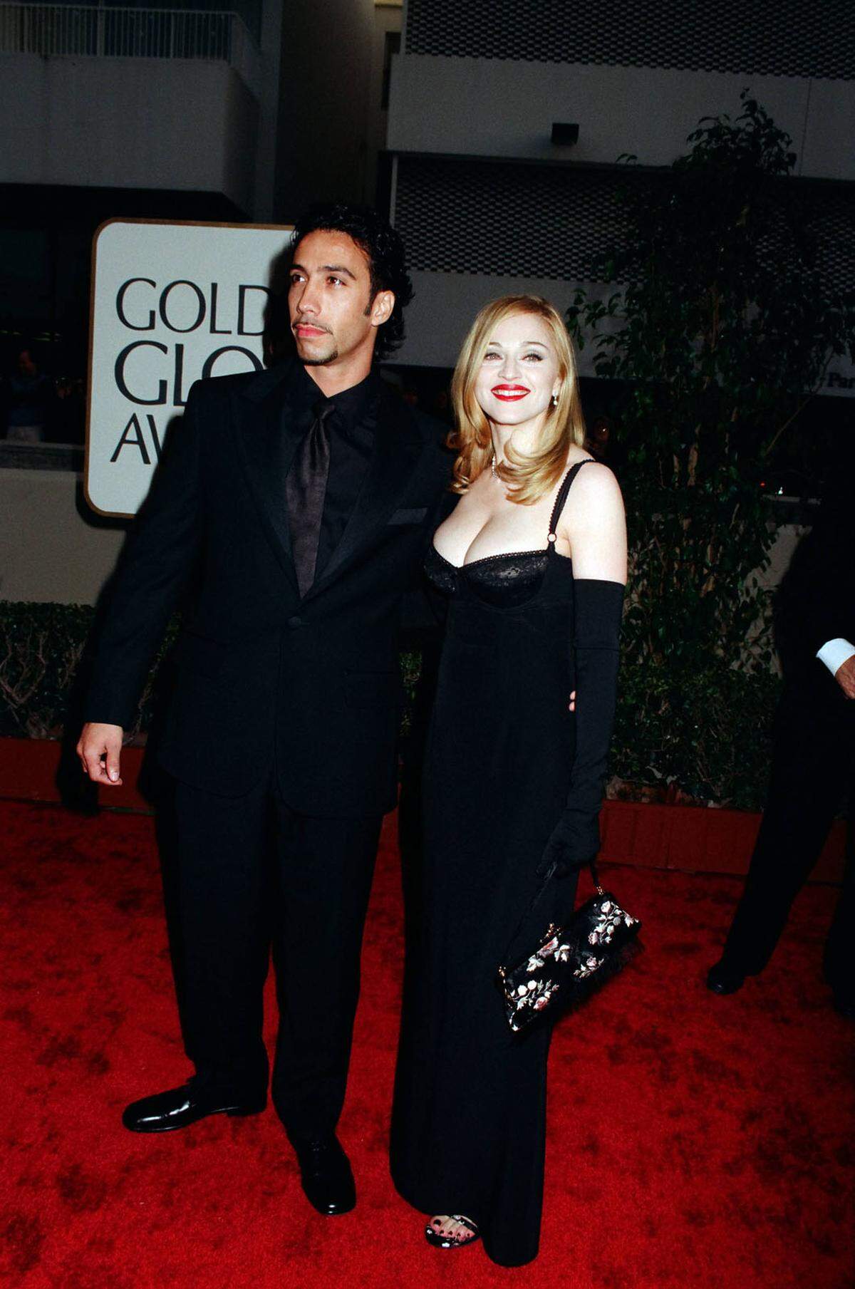 Madonna und Carlos Leon, 1997