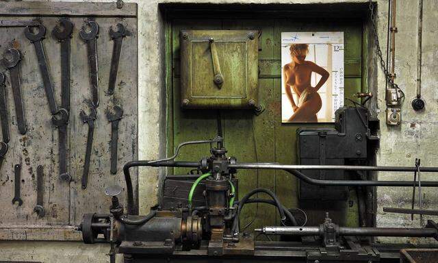 Nacktbildkalender sind in vielen Werkstätten noch gang und gäbe... 