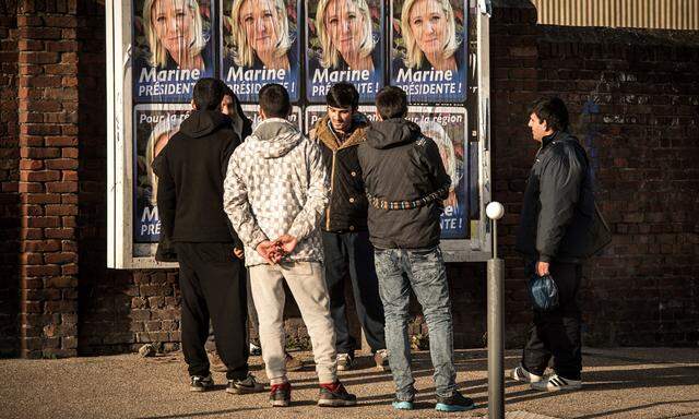 FRANCE-VOTE-REGIONALES-NORD