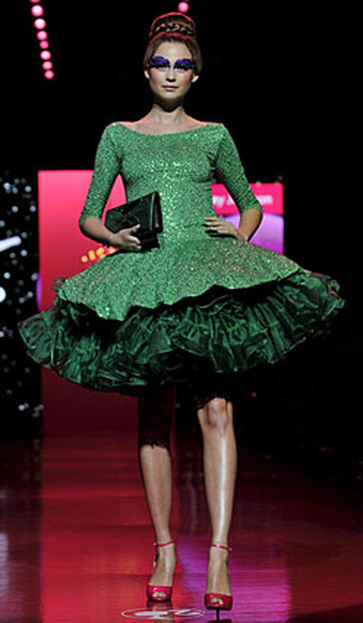 Grünes Kleid von Betsey Johnson.