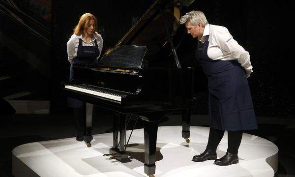 Das Höchstgebot für das Klavier blieb jedoch unter dem Schätzwert von 2,3 bis 3,5 Millionen Euro. 