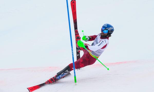Marco Schwarz bescherte der Ski-WM diesen Schnappschuss. Auch nach den Titelkämpfen gilt es, das ÖSV-Ass im Blick zu behalten. 