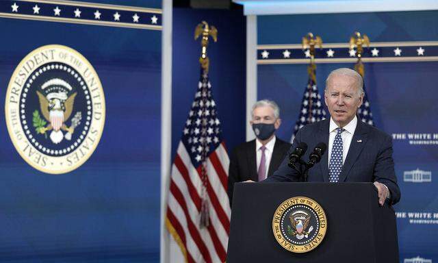 U.S. President Joe Biden announces Jerome Powell (L) as his nominee for a second term as the Federal Reserve Chair in t